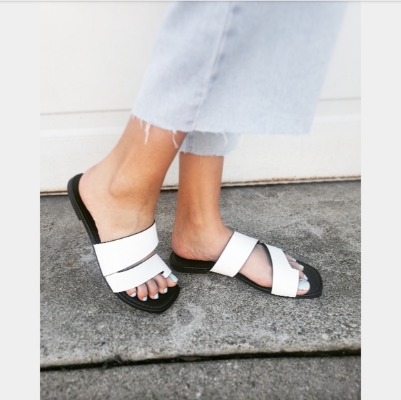 🚨The Santeria// white croc print sandal - Picture 6 of 8